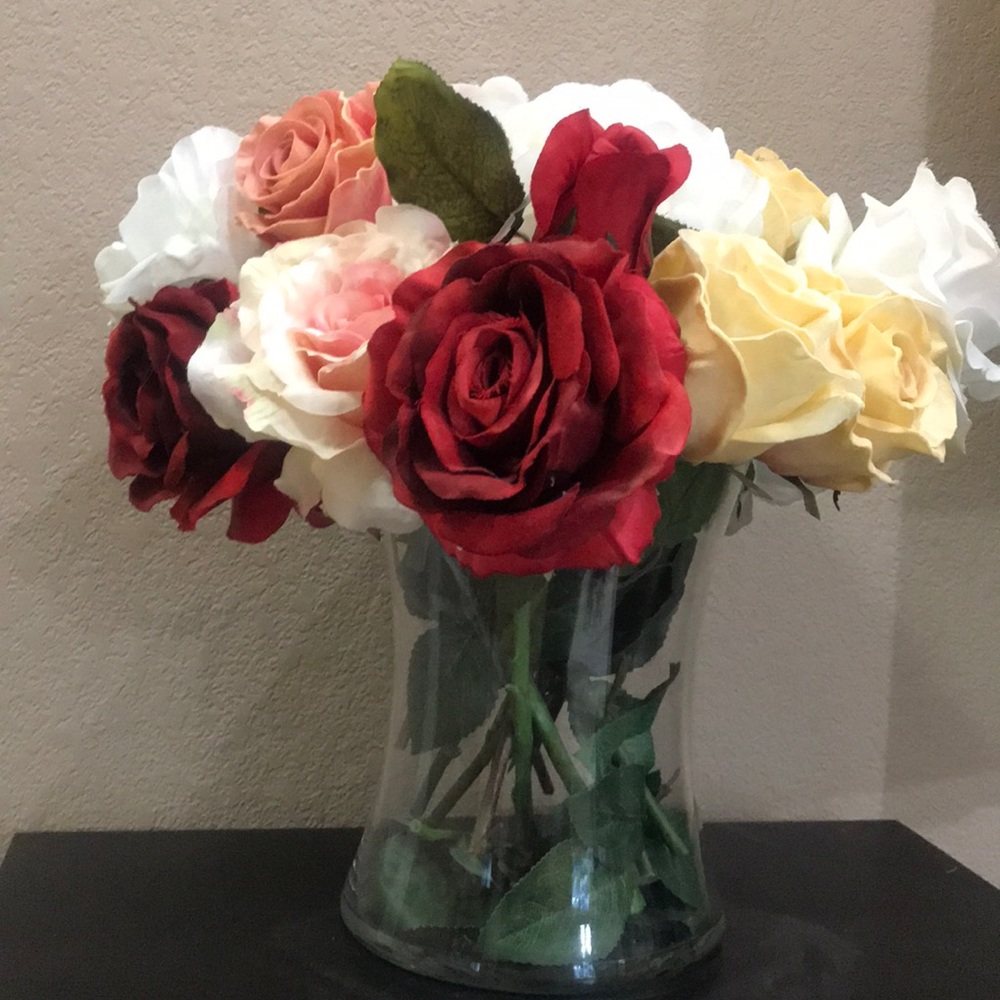 STUNNING FLORAL ARRANGEMEMNT
